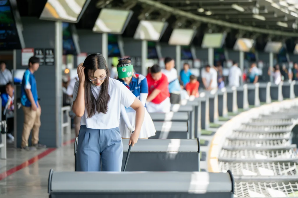 โครงการ “One Swing One Smiles เพื่อการศึกษา”