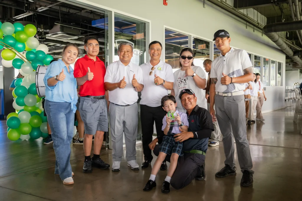 โครงการ “One Swing One Smiles เพื่อการศึกษา”